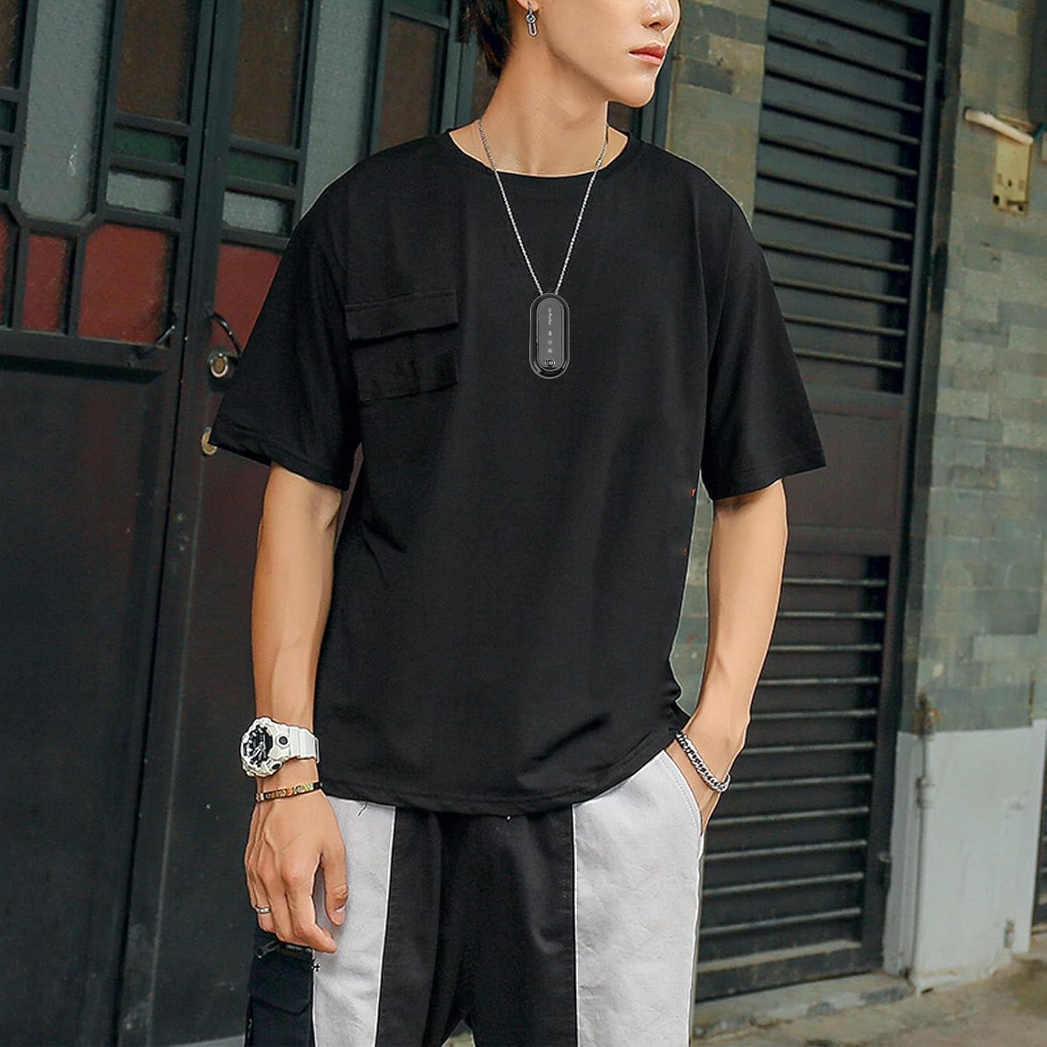 Personal Air Purifier, Portable Negative Ion Air Generator Necklace with 2 Modes, Wearable Silent Air Purifier Rechargeable for Outdoor Travel Sports Home Party